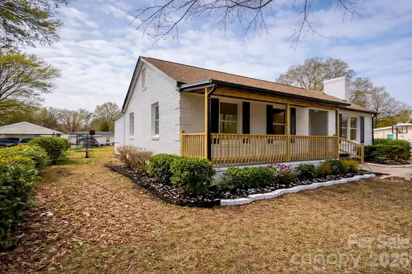 1033 Tracy DR, Charlotte, NC 28217