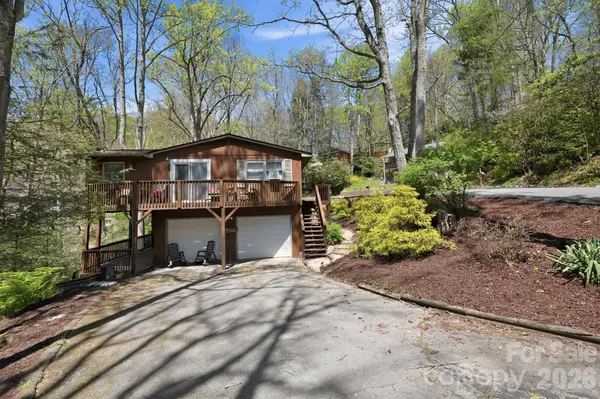 806 Dogwood DR, Boone, NC 28607