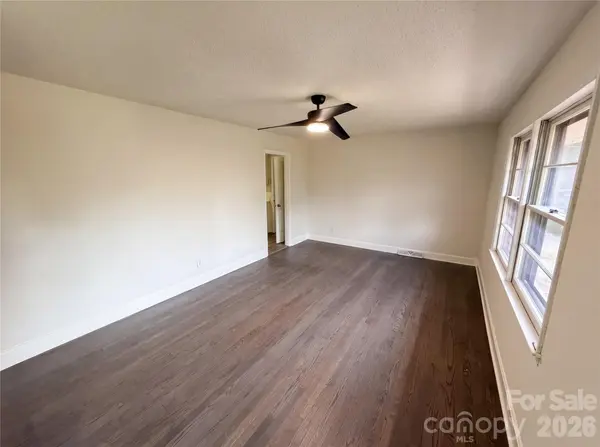 1815 Weststone DR, Charlotte, NC 28208