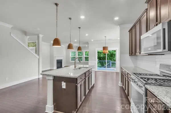456 Jones Peak DR, Simpsonville, SC 29681