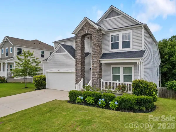 456 Jones Peak DR, Simpsonville, SC 29681