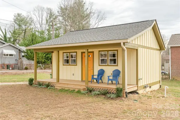 608 Ray AVE, Hendersonville, NC 28792