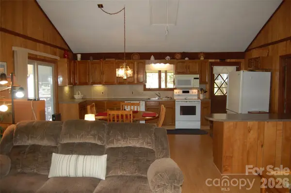 61 Dew Drop LOOP, Newland, NC 28657