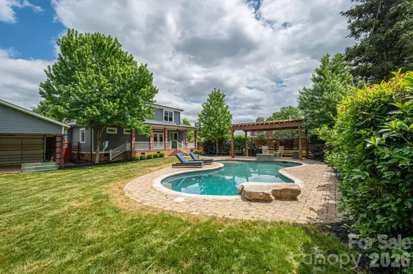 307 N Main ST, Belmont, NC 28012