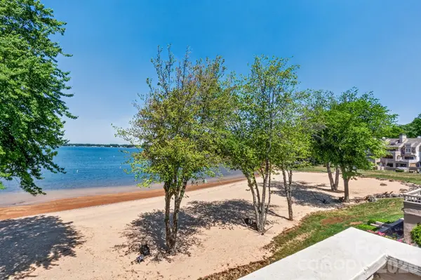 605 Portside DR, Davidson, NC 28036