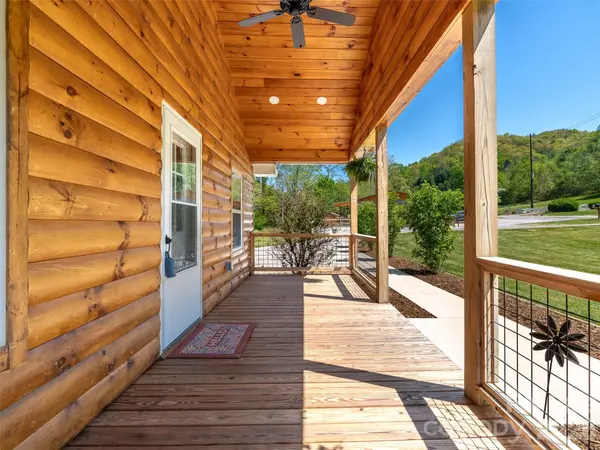 5881 US 23 HWY, Mars Hill, NC 28754