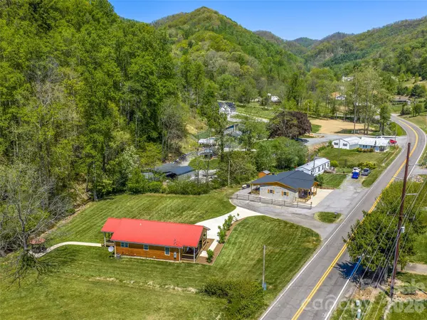 5881 US 23 HWY, Mars Hill, NC 28754