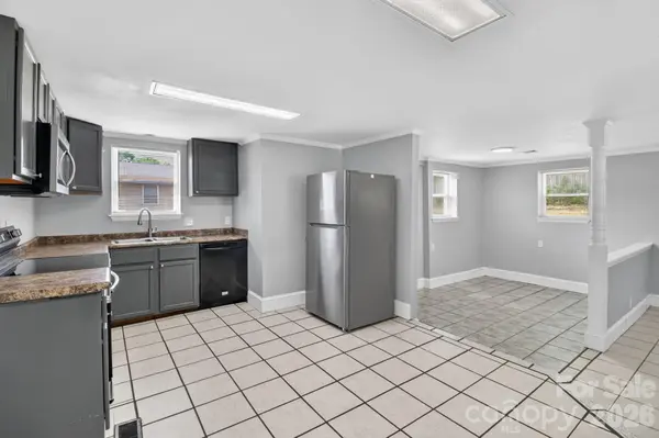 62 Roberta RD SW, Concord, NC 28027