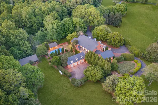 1486 Knolls DR #2, Newton, NC 28658