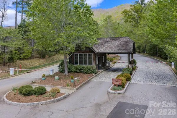 67 CLEAR WATER TRAIL RD #511, Fairview, NC 28730