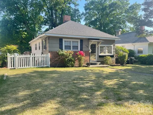 119 Pine ST, Badin, NC 28009