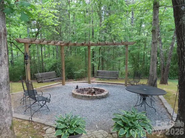 300 Tradewinds LN, York, SC 29745