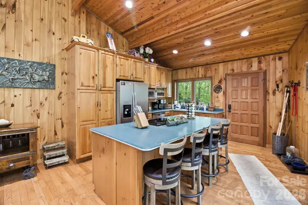401 Saratoga None, Boone, NC 28607