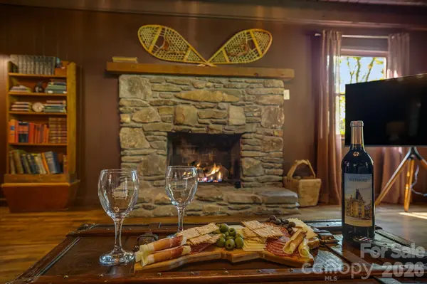 155 Spivey Mountain RD, Asheville, NC 28806