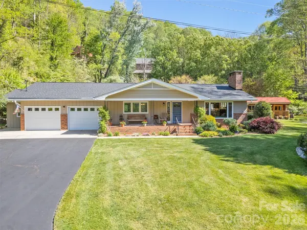 9 Golfview DR, Maggie Valley, NC 28751