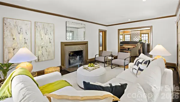 208 Wales AVE, Charlotte, NC 28209