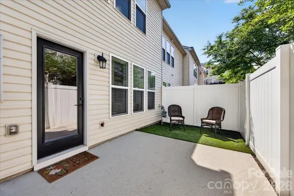 6453 Silver Star LN, Charlotte, NC 28210