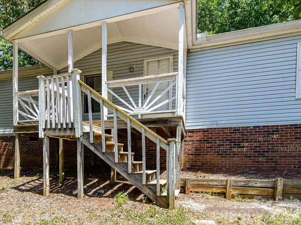 3690 Vickery DR, Maiden, NC 28650