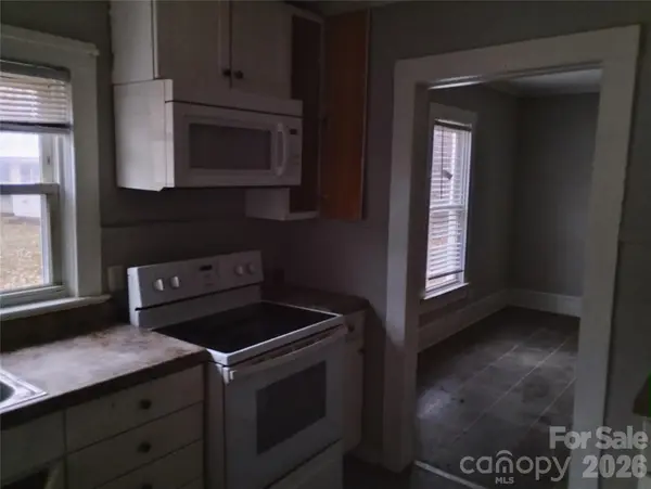229 Friendship DR, Ellenboro, NC 28040