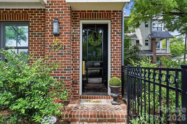 3060 Selwyn AVE, Charlotte, NC 28209