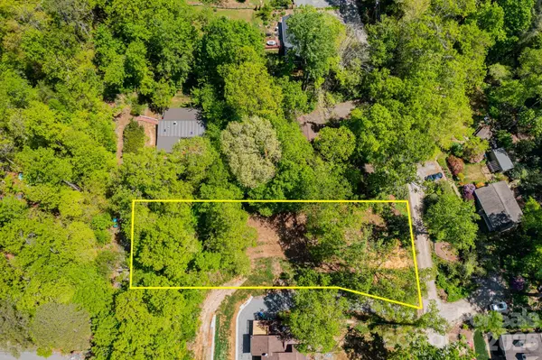 99999 Meeks RD, Black Mountain, NC 28711
