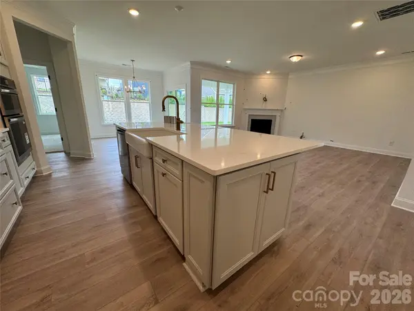 1778 Wardwell DR, Sherrills Ford, NC 28673