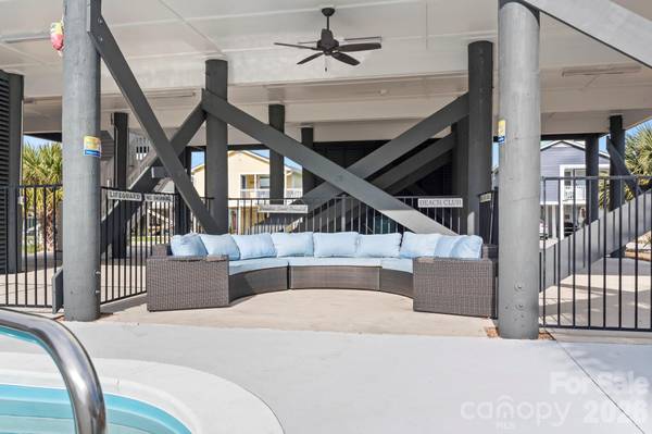 119 Sunset DR, Garden City, SC 29576