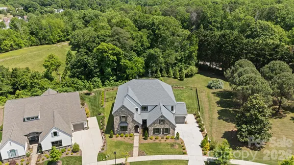 14109 Pinoli Pine CIR, Huntersville, NC 28078