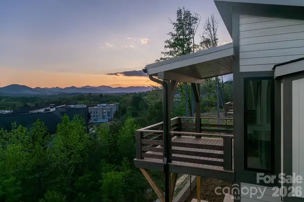 604 Storybook Villas TRL, Asheville, NC 28804