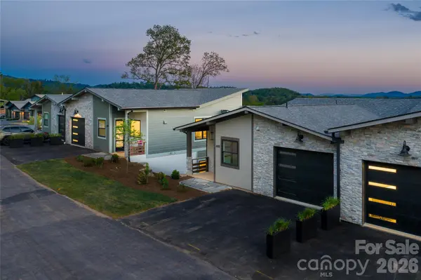 604 Storybook Villas TRL, Asheville, NC 28804