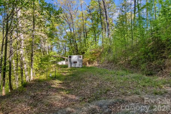 785 Laurel Spring DR, Bryson City, NC 28713