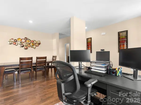 141 Wheatfield RD, Fletcher, NC 28732