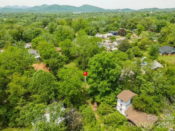 15 Greeley ST, Asheville, NC 28806