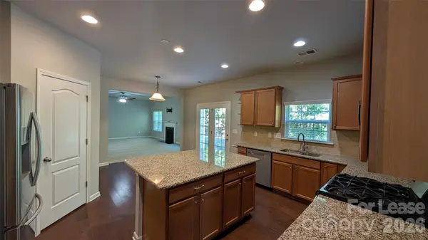 4848 Pepper DR, Harrisburg, NC 28075