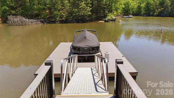 819 Hickory Point DR, Lexington, NC 27292