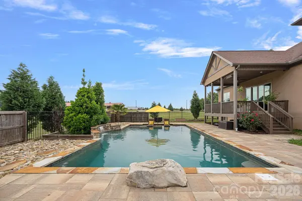 2151 Brown Chapel RD, Catawba, NC 28609