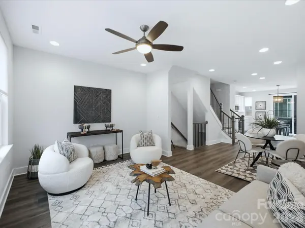 2140 Electric LN, Charlotte, NC 28205