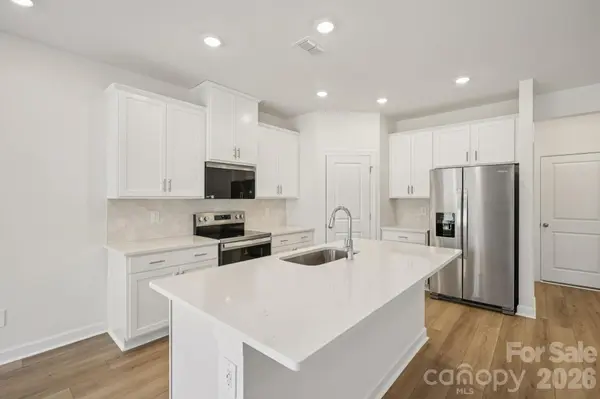 2088 Sunflower CIR, Newton, NC 28658