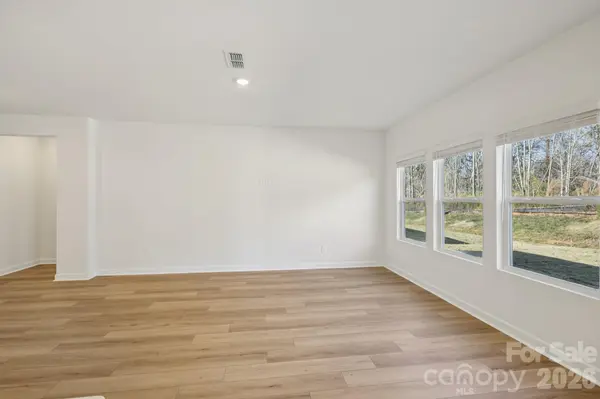 2088 Sunflower CIR, Newton, NC 28658