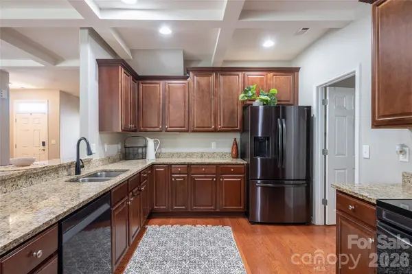 9 Partridge Berry LN, Weaverville, NC 28787