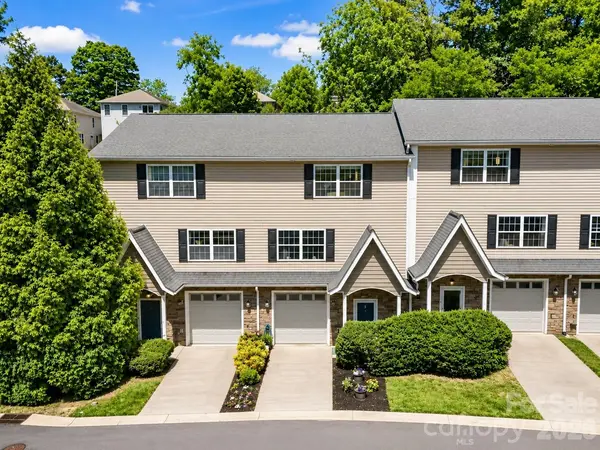 5 Terrace CT, Asheville, NC 28804