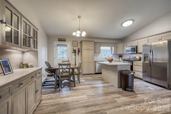 1102 Allman Ridge RD, Morganton, NC 28655