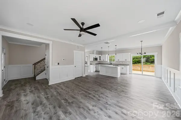 908 Dewey ST, Badin, NC 28009