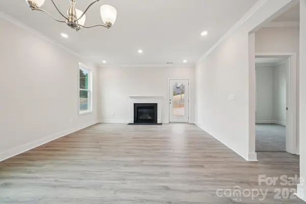 7593 Bainbridge RD, Sherrills Ford, NC 28673
