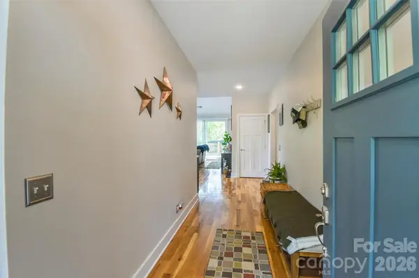 123 White Oak Road EXT, Arden, NC 28704