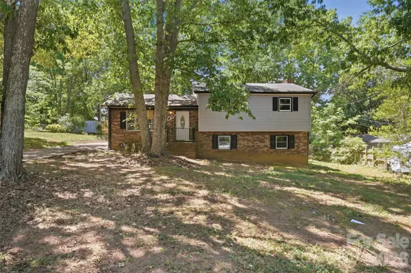 151 Redwood LN, Gastonia, NC 28052
