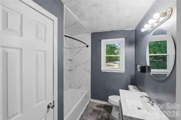 151 Redwood LN, Gastonia, NC 28052