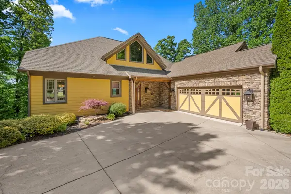 556 High Pines LOOP, Lake Lure, NC 28746