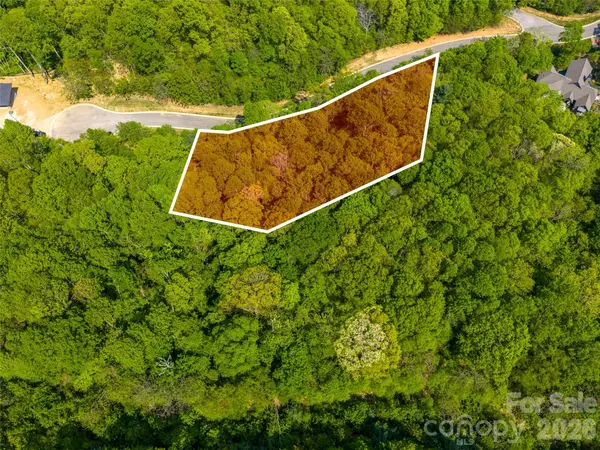 490 Barrington DR #121, Asheville, NC 28803