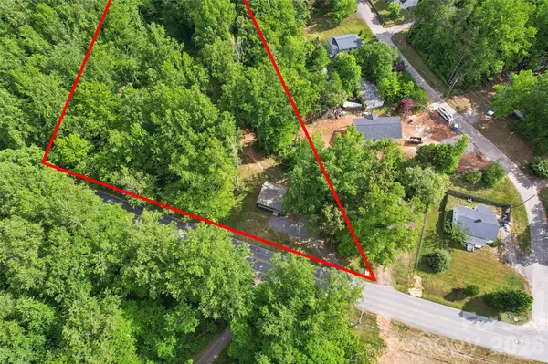 1014 N Mountain ST, Cherryville, NC 28021